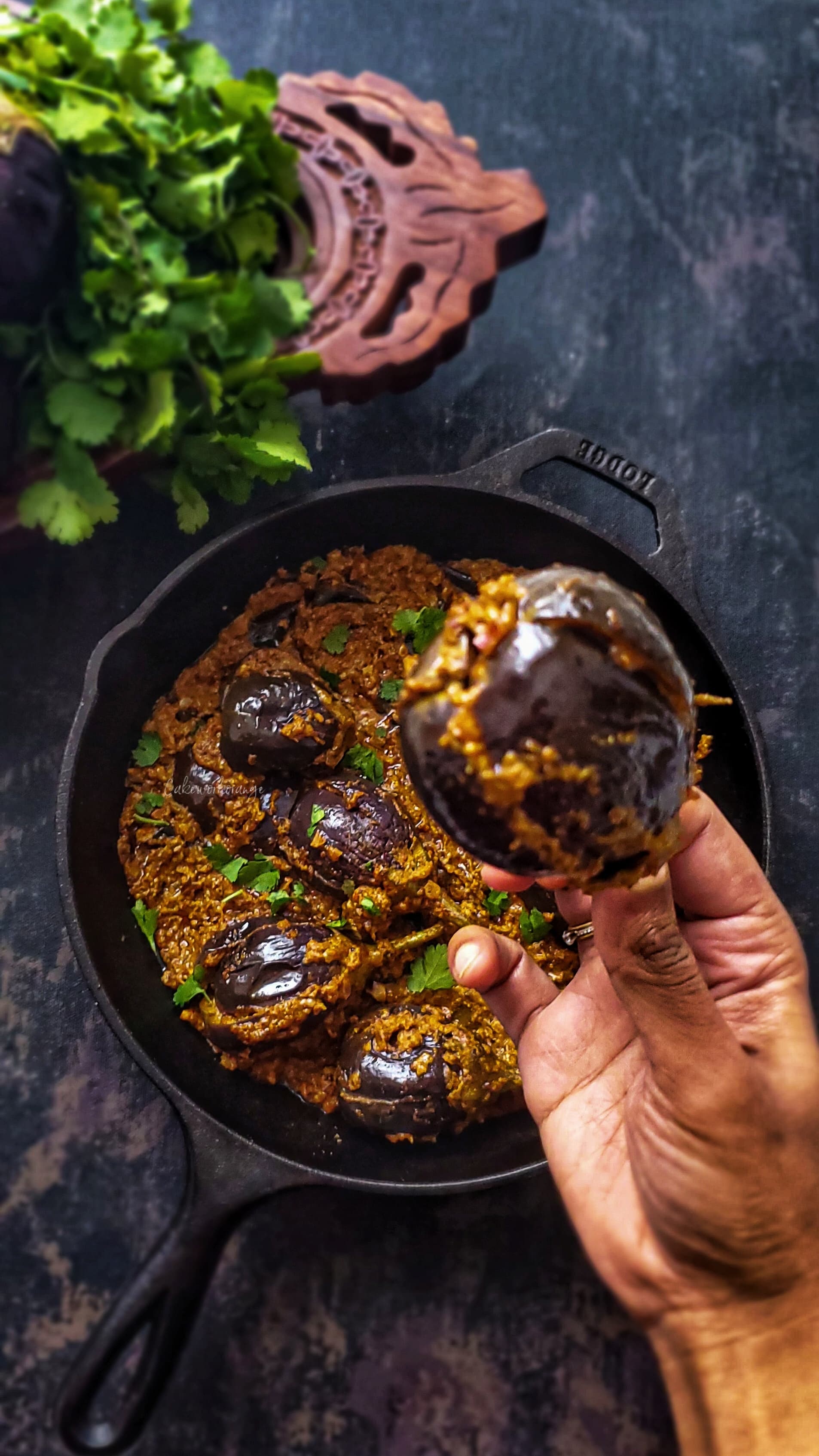 Vankaya Ulli Karam Recipe - Eggplant In Spicy Onion Gravy