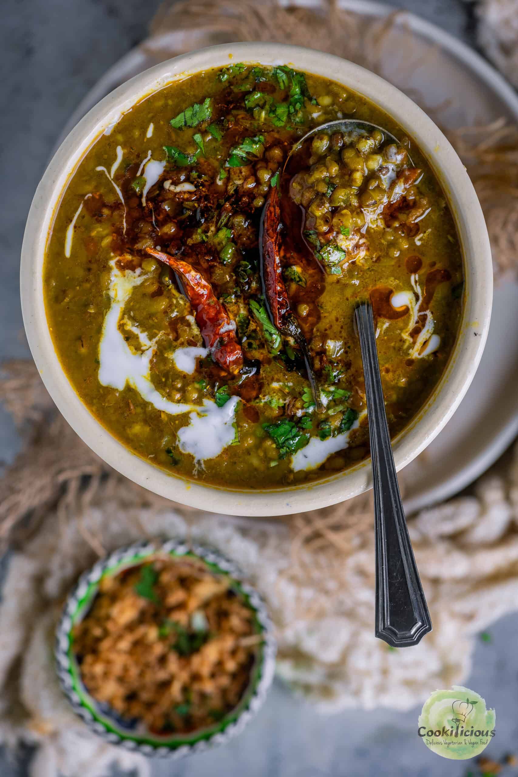 Moong Dal Chilla (Recipe In Hindi)
