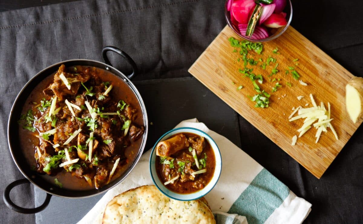 No Onion No Garlic Spiced Apple Tomato Curry Recipe