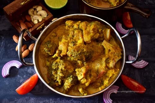 Broccoli Pakora Masala Recipe - Broccoli In Spicy Yogurt Gravy