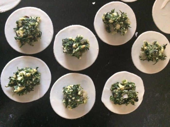Spinach and Cottage Cheese Eggless Ravioli Recipe