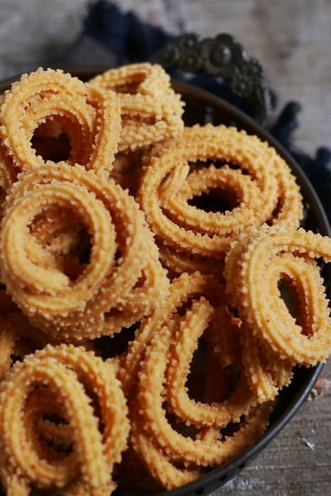 Mullu Murukku Recipe - Chakli Recipe - South Indian Snack