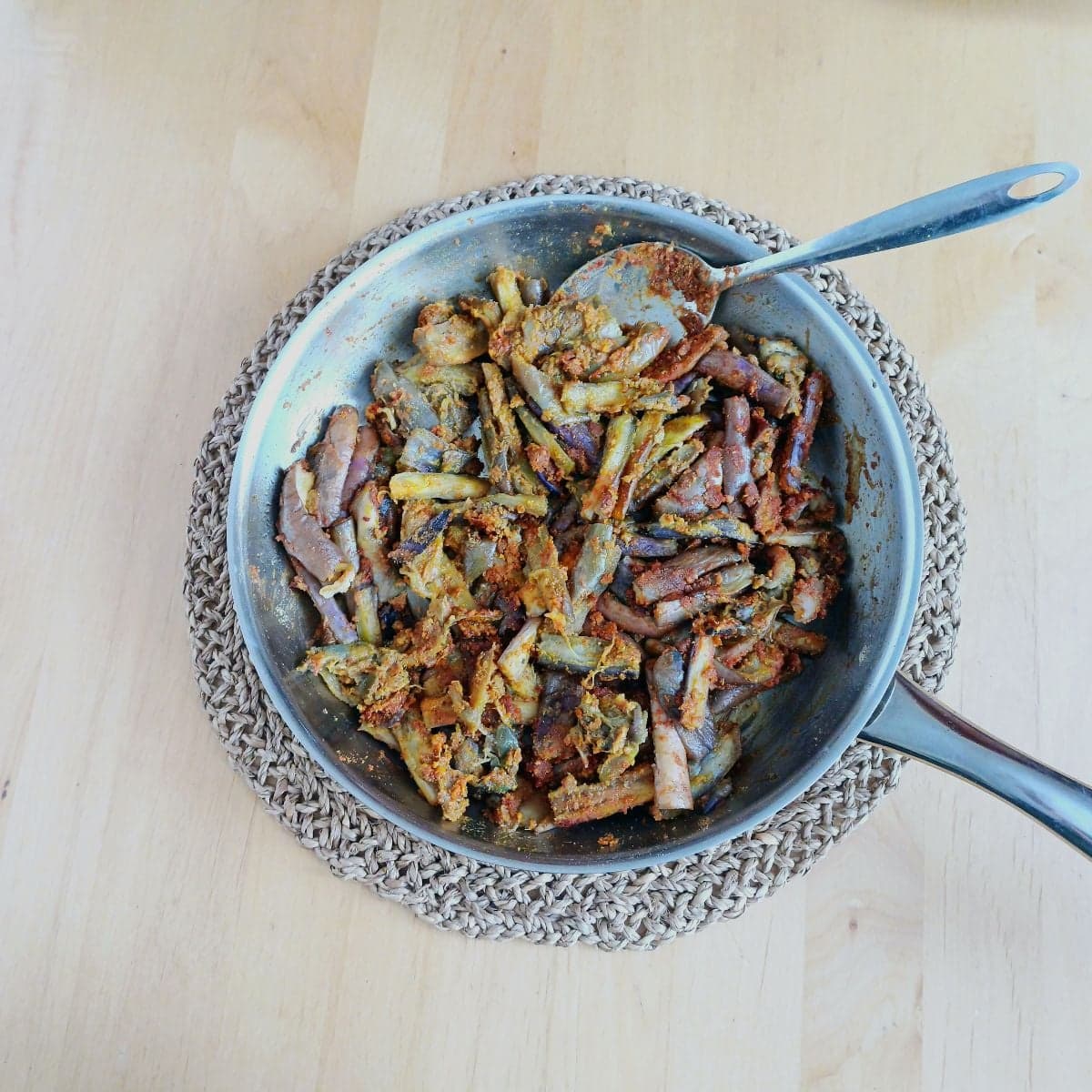 Konkani Style Vaingana Kaap Recipe - Shallow Fried Eggplant With Semolina