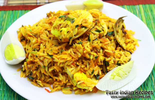 Spicy Schezwan Indo-Chinese Egg Fried Rice Recipe