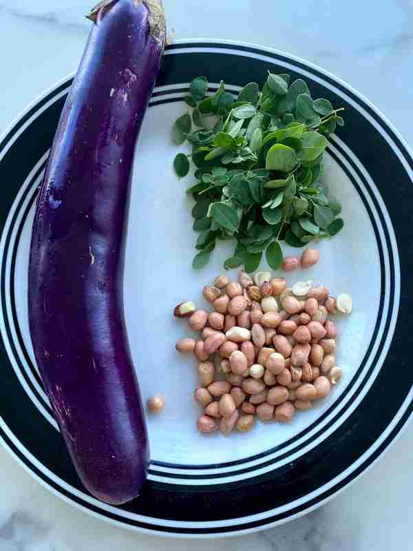 Ringan Methi Nu Shaak Recipe - Gujarati Style Eggplant & Fenugreek Leaves Sabzi
