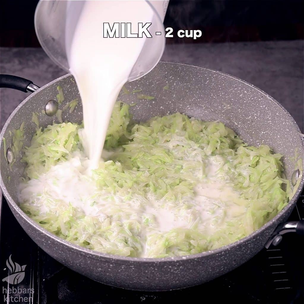 Lauki Burfi With Paneer Recipe - Bottle Gourd Fudge With Cottage Cheese