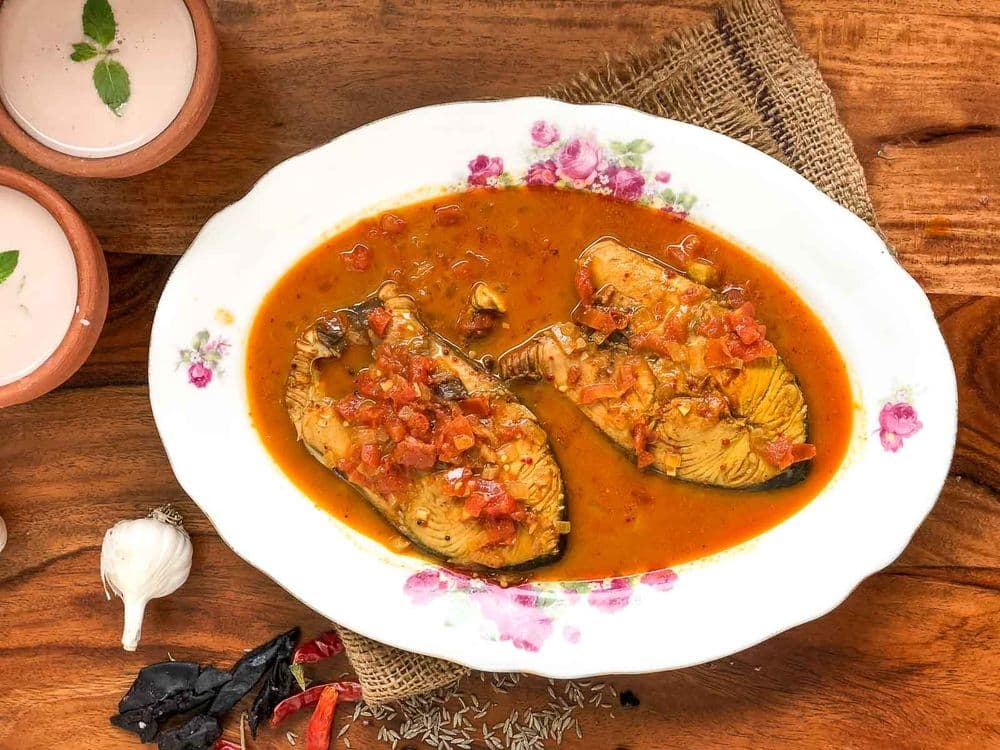 Pohala Jhola Recipe (Pohala Fish Curry)