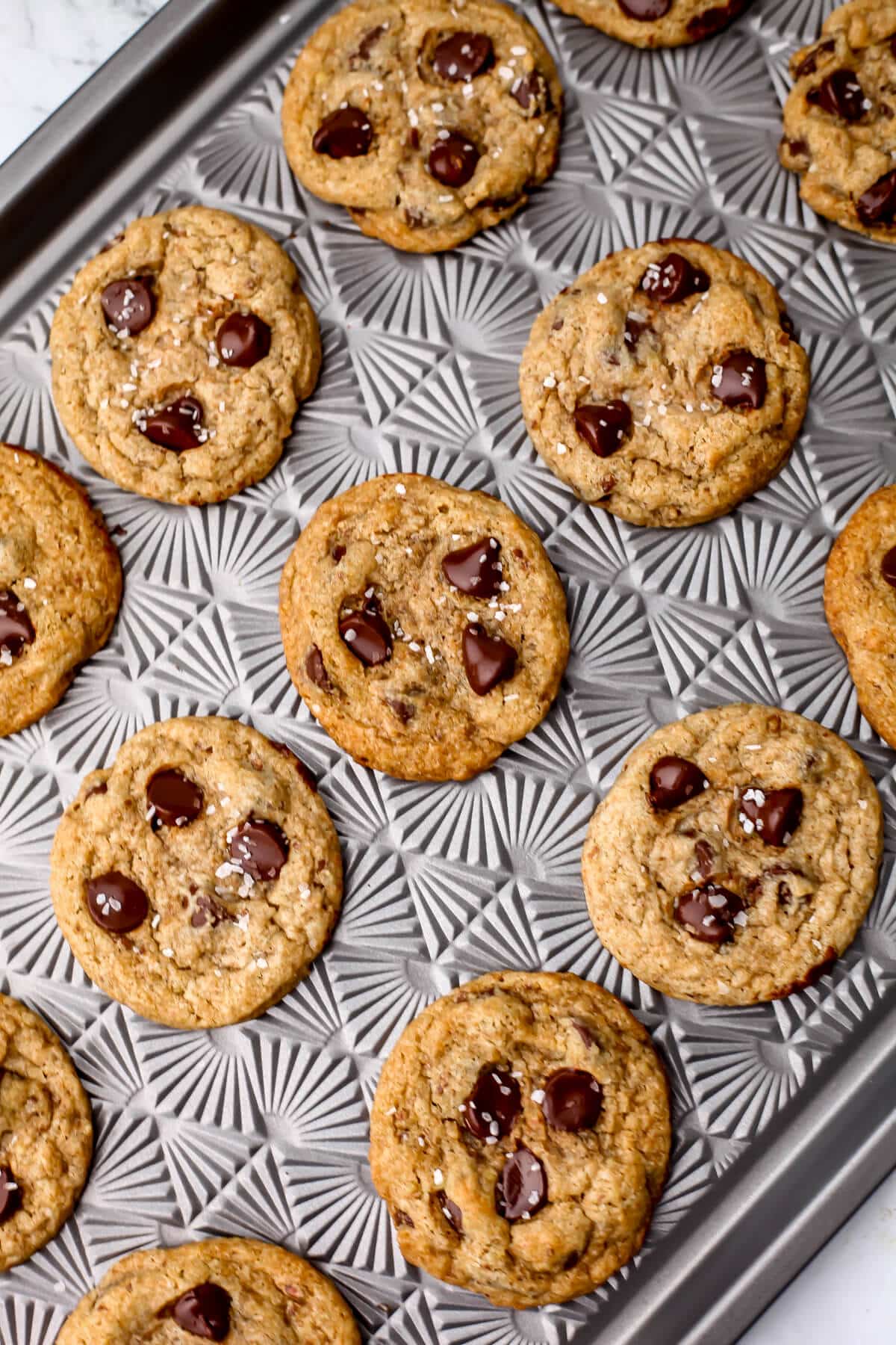 Whole Wheat Ragi Chocolate Chip Cookie Pizza Recipe