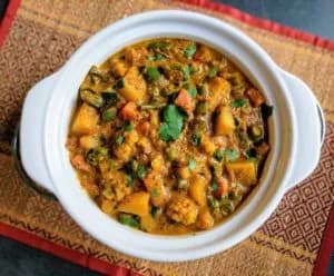 Gram and Potato Dry Vegetable Recipe