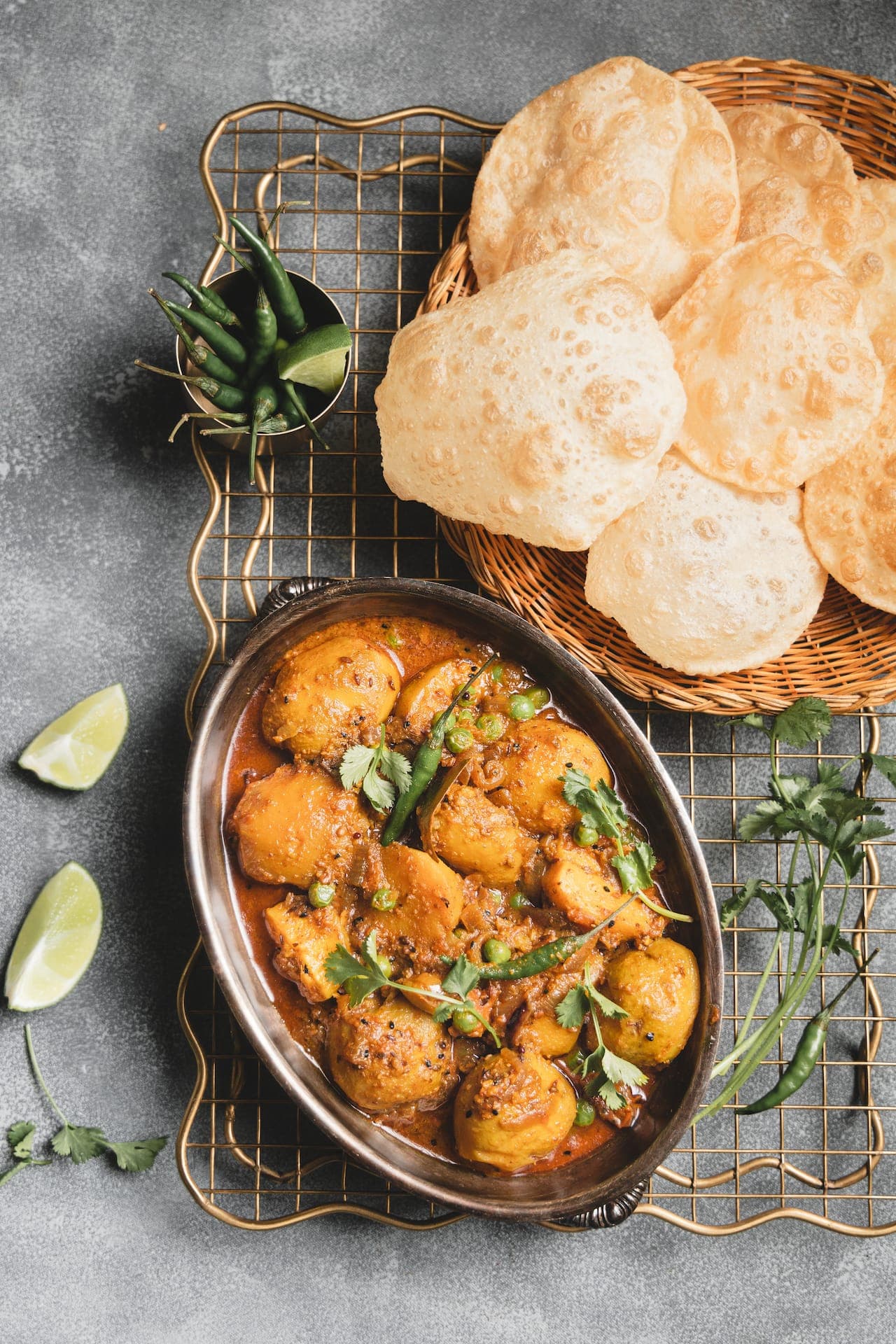 Bengali Aloo Potol er Dalna Recipe - A Traditional Vegetable Side Dish
